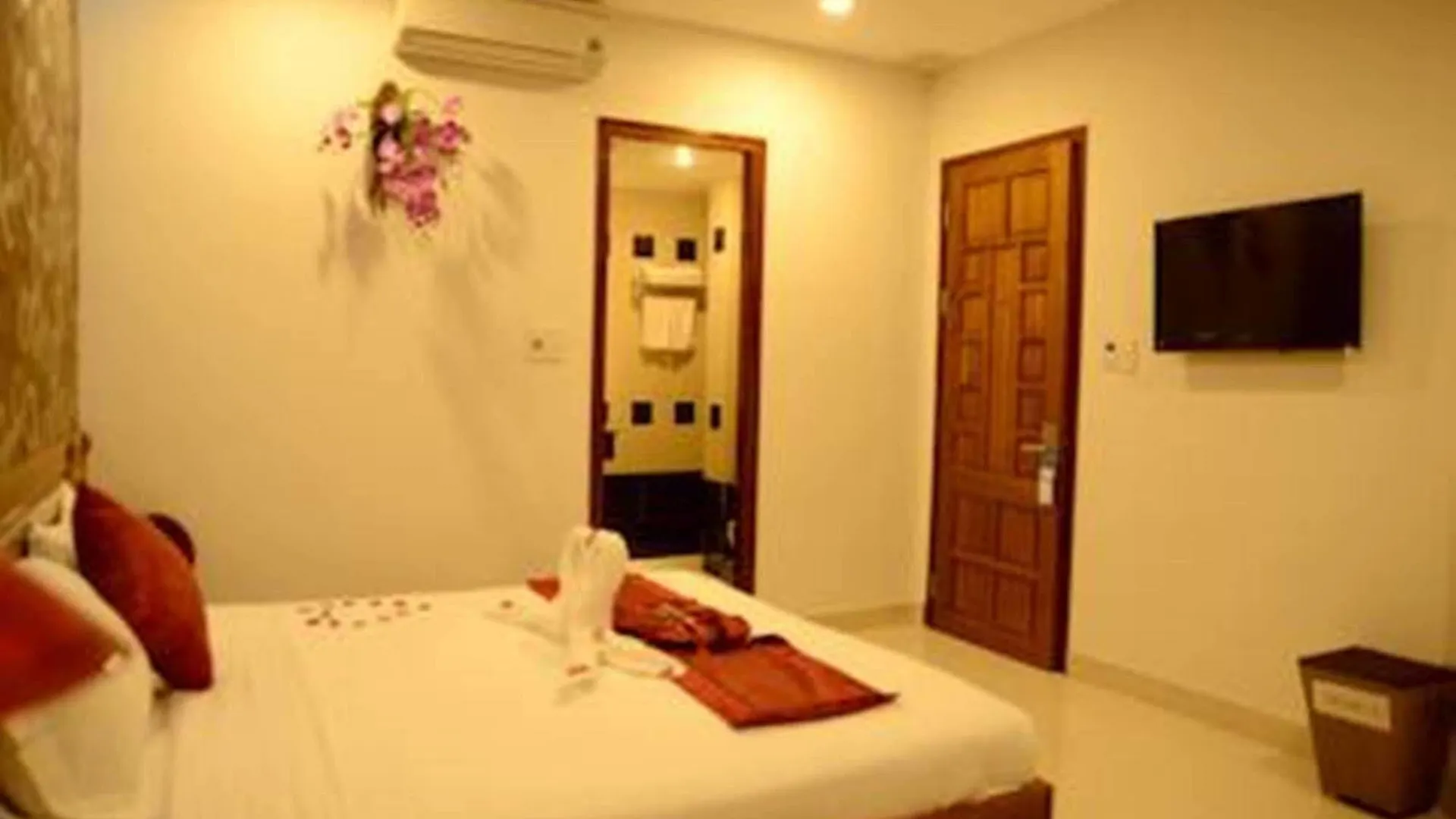 Red Diamond Hotel Da Nang Vietnam